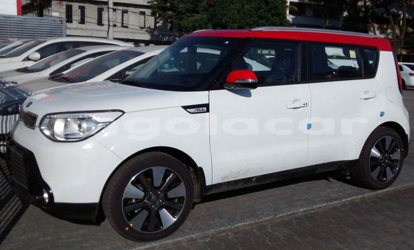 Buy Used Kia Soul White Car in Luena in Moxico