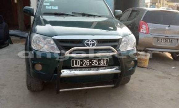 Buy Used Toyota Fortuner Green Car in Luanda in Luanda Province