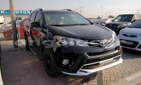 Comprar Importar Toyota RAV4 Preto Carro em Import - Dubai em Bengo Province Comprar Importar Toyota RAV4 Preto Carro em Import - Dubai em Bengo Province