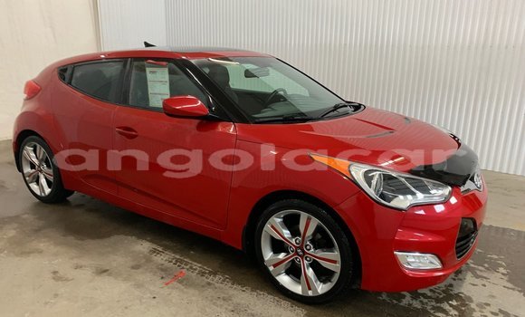 Comprar Usado Hyundai Veloster Vermelho Carro em Luena em Moxico