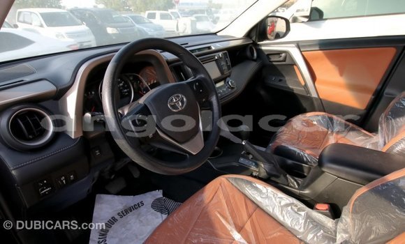 Comprar Importar Toyota RAV4 Preto Carro em Import - Dubai em Bengo Province Comprar Importar Toyota RAV4 Preto Carro em Import - Dubai em Bengo Province