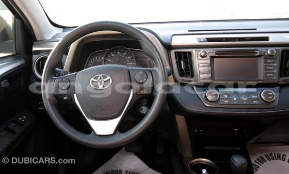Comprar Importar Toyota RAV4 Preto Carro em Import - Dubai em Bengo Province Comprar Importar Toyota RAV4 Preto Carro em Import - Dubai em Bengo Province