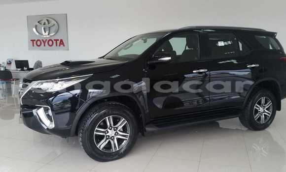 Acheter Occasion Voiture Toyota Fortuner Noir à N'zeto, Zaïre