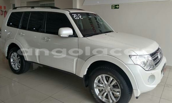 Buy Used Mitsubishi Pajero White Car in N'zeto in Zaire Buy Used Mitsubishi Pajero White Car in N'zeto in Zaire