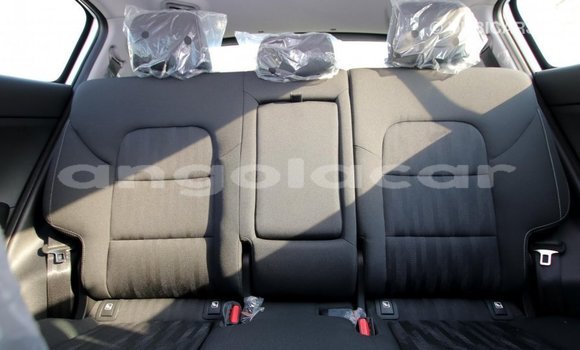 Comprar Importar Kia Sportage Branco Carro em Import - Dubai em Bengo Province Comprar Importar Kia Sportage Branco Carro em Import - Dubai em Bengo Province