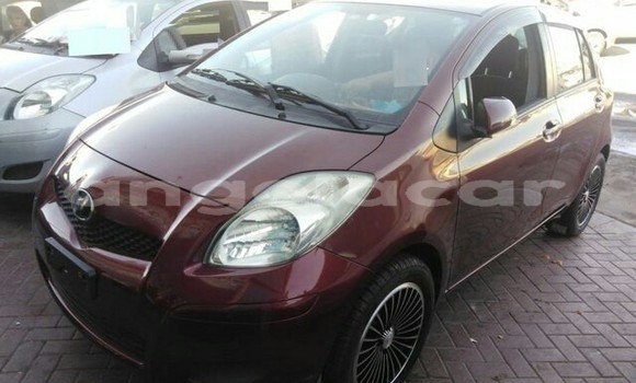 Comprar Usado Toyota Vitz Outro Carro em Luanda em Luanda Province