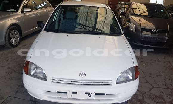 Acheter Occasion Voiture Toyota Starlet Blanc à Luanda, Province de Luanda
