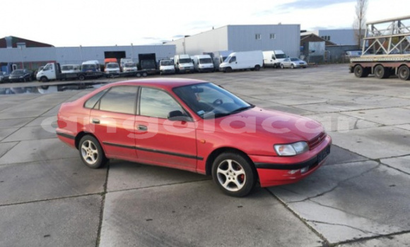 Buy Used Toyota Corolla Red Car in Luanda in Luanda Province Buy Used Toyota Corolla Red Car in Luanda in Luanda Province