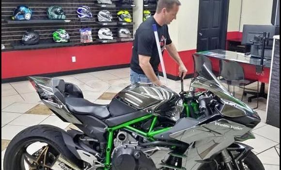 Acheter Occasion Moto Kawasaki Bayou Bleu à Caluquembe, Huila Acheter Occasion Moto Kawasaki Bayou Bleu à Caluquembe, Huila