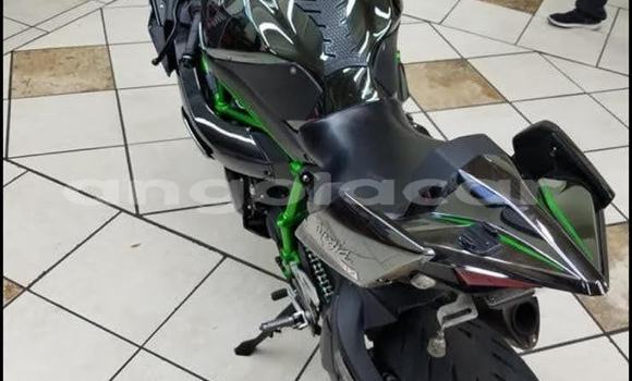 Acheter Occasion Moto Kawasaki Bayou Bleu à Caluquembe, Huila Acheter Occasion Moto Kawasaki Bayou Bleu à Caluquembe, Huila