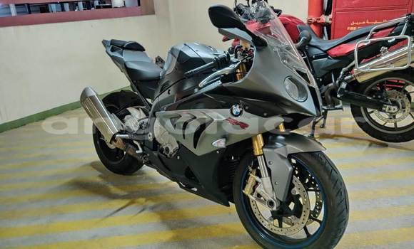 Acheter Occasion Moto BMW S 1000 Gris à Caconda, Huila Acheter Occasion Moto BMW S 1000 Gris à Caconda, Huila