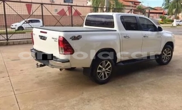 Acheter Occasion Voiture Toyota Hilux Blanc à Luena, Moxico Acheter Occasion Voiture Toyota Hilux Blanc à Luena, Moxico