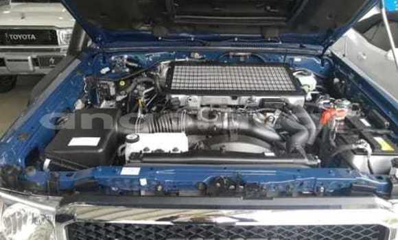 Acheter Neuf Voiture Toyota Land Cruiser Bleu à Luena, Moxico Acheter Neuf Voiture Toyota Land Cruiser Bleu à Luena, Moxico