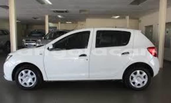 Acheter Occasion Voiture Renault Sandero Blanc à Luena, Moxico Acheter Occasion Voiture Renault Sandero Blanc à Luena, Moxico