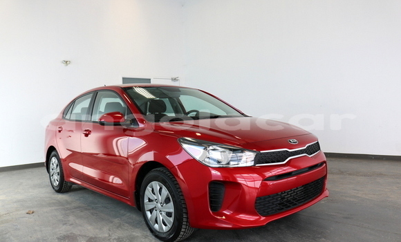 Comprar Novo Kia rio Vermelho Carro em N'zeto em Zaire