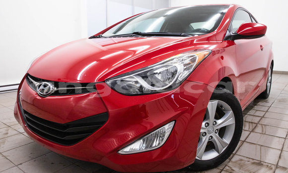 Acheter Occasion Voiture Hyundai Elantra Rouge à Luena, Moxico Acheter Occasion Voiture Hyundai Elantra Rouge à Luena, Moxico