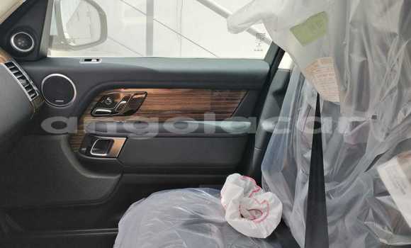 Buy New Land Rover Range Rover White Car in Luena in Moxico Buy New Land Rover Range Rover White Car in Luena in Moxico