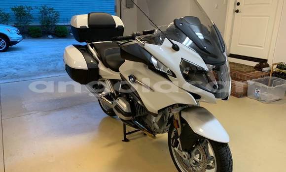 Comprar Novo BMW K 1600 Branco Moto em Luanda em Luanda Province Comprar Novo BMW K 1600 Branco Moto em Luanda em Luanda Province