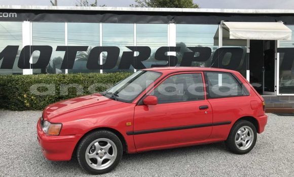 Acheter Occasion Voiture Toyota Starlet Rouge à Luena, Moxico Acheter Occasion Voiture Toyota Starlet Rouge à Luena, Moxico