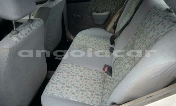 Acheter Occasion Voiture Toyota Starlet Blanc à Luena, Moxico Acheter Occasion Voiture Toyota Starlet Blanc à Luena, Moxico