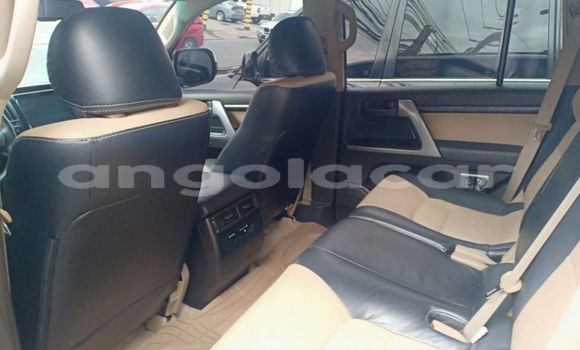 Buy Used Toyota Land Cruiser White Car in Luena in Moxico Buy Used Toyota Land Cruiser White Car in Luena in Moxico