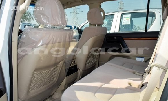 Buy Import Toyota Land Cruiser White Car in Import - Dubai in Bengo Province Buy Import Toyota Land Cruiser White Car in Import - Dubai in Bengo Province