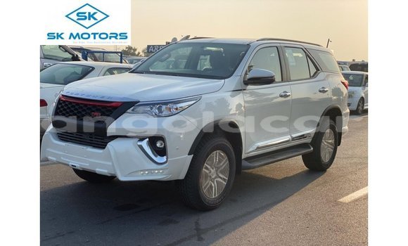 Buy Import Toyota Fortuner White Car in Import - Dubai in Bengo Province