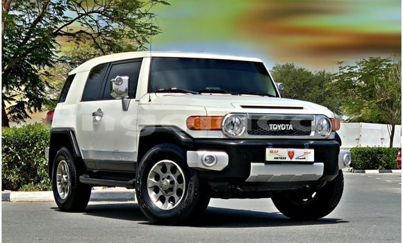 Comprar Importar Toyota FJ Cruiser Branco Carro em Import - Dubai em Bengo Province