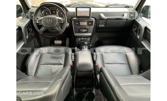 Comprar Importar Mercedes-Benz 190 Azul Carro em Import - Dubai em Bengo Province Comprar Importar Mercedes-Benz 190 Azul Carro em Import - Dubai em Bengo Province