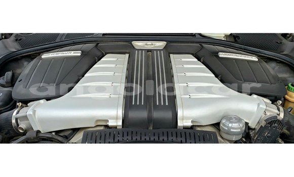 Comprar Importar Bentley Flying Spur Outro Carro em Import - Dubai em Bengo Province Comprar Importar Bentley Flying Spur Outro Carro em Import - Dubai em Bengo Province
