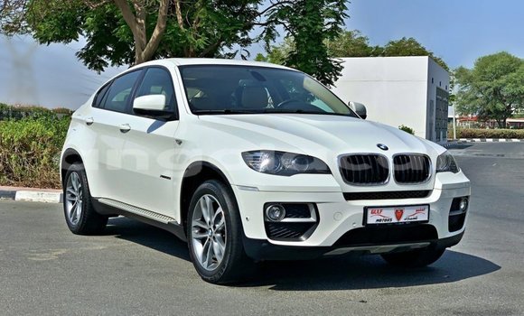 Acheter Import Voiture BMW X6 Blanc à Import - Dubai, Province de Bengo