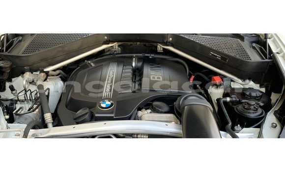Comprar Importar BMW X6 Branco Carro em Import - Dubai em Bengo Province Comprar Importar BMW X6 Branco Carro em Import - Dubai em Bengo Province