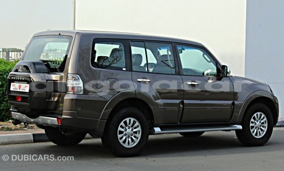 Comprar Importar Mitsubishi Pajero Marrom Carro em Import - Dubai em Bengo Province Comprar Importar Mitsubishi Pajero Marrom Carro em Import - Dubai em Bengo Province