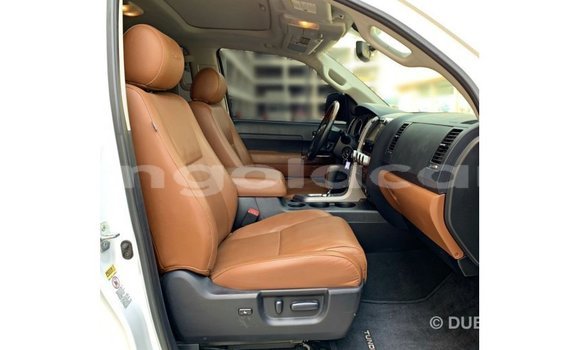 Comprar Importar Toyota Tundra Branco Carro em Import - Dubai em Bengo Province Comprar Importar Toyota Tundra Branco Carro em Import - Dubai em Bengo Province