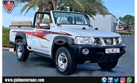 Buy Import Nissan Patrol White Car in Import - Dubai in Bengo Province