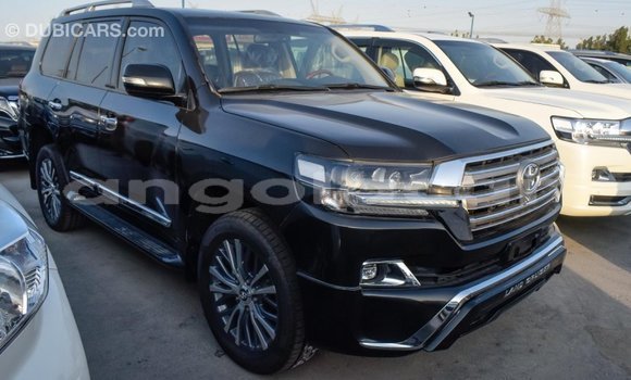 Comprar Importar Toyota Land Cruiser Preto Carro em Import - Dubai em Bengo Province Comprar Importar Toyota Land Cruiser Preto Carro em Import - Dubai em Bengo Province