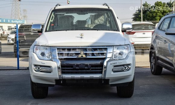 Comprar Importar Mitsubishi Pajero Branco Carro em Import - Dubai em Bengo Province Comprar Importar Mitsubishi Pajero Branco Carro em Import - Dubai em Bengo Province
