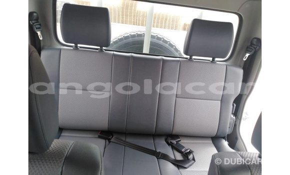 Comprar Importar Toyota Land Cruiser Branco Carro em Import - Dubai em Bengo Province Comprar Importar Toyota Land Cruiser Branco Carro em Import - Dubai em Bengo Province