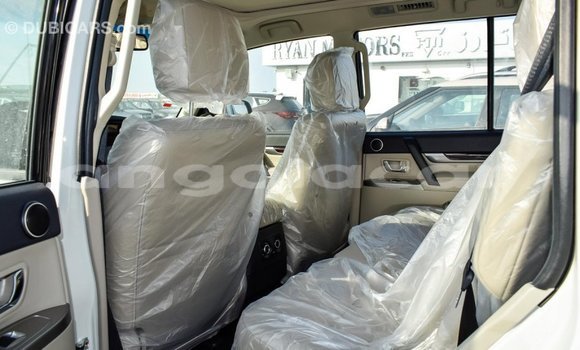 Comprar Importar Mitsubishi Pajero Branco Carro em Import - Dubai em Bengo Province Comprar Importar Mitsubishi Pajero Branco Carro em Import - Dubai em Bengo Province