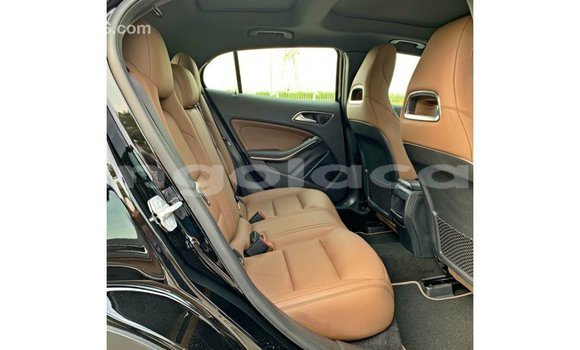 Comprar Importar Mercedes-Benz 250 Preto Carro em Import - Dubai em Bengo Province Comprar Importar Mercedes-Benz 250 Preto Carro em Import - Dubai em Bengo Province