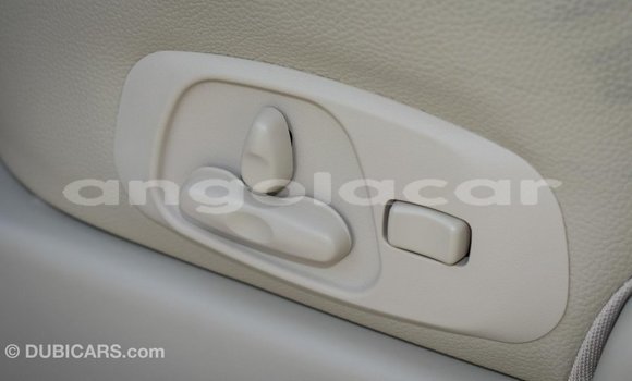 Comprar Importar Mitsubishi Pajero Branco Carro em Import - Dubai em Bengo Province Comprar Importar Mitsubishi Pajero Branco Carro em Import - Dubai em Bengo Province