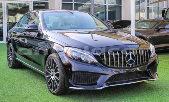 Acheter Import Voiture Mercedes-Benz 600 Noir à Import - Dubai, Province de Bengo Acheter Import Voiture Mercedes-Benz 600 Noir à Import - Dubai, Province de Bengo