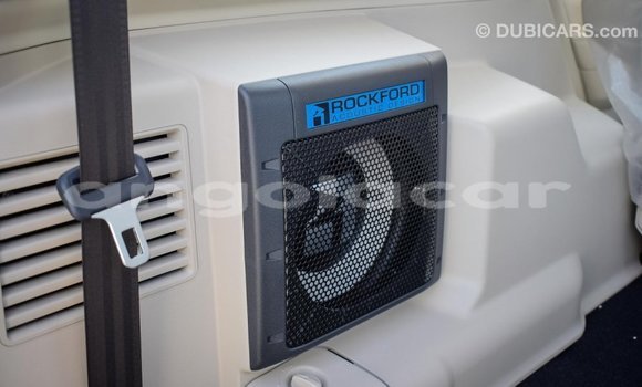 Comprar Importar Mitsubishi Pajero Branco Carro em Import - Dubai em Bengo Province Comprar Importar Mitsubishi Pajero Branco Carro em Import - Dubai em Bengo Province