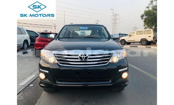Comprar Importar Toyota Fortuner Preto Carro em Import - Dubai em Bengo Province