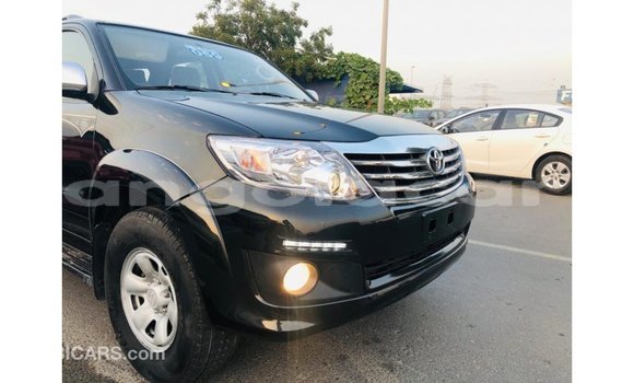 Acheter Import Voiture Toyota Fortuner Noir à Import - Dubai, Province de Bengo Acheter Import Voiture Toyota Fortuner Noir à Import - Dubai, Province de Bengo