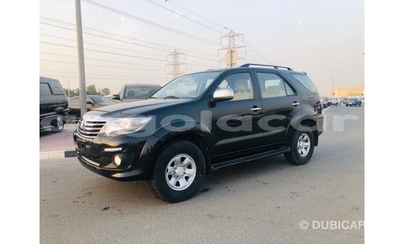 Acheter Import Voiture Toyota Fortuner Noir à Import - Dubai, Province de Bengo Acheter Import Voiture Toyota Fortuner Noir à Import - Dubai, Province de Bengo