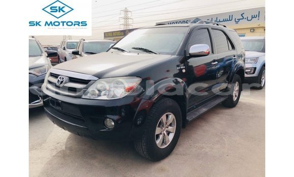 Acheter Import Voiture Toyota Fortuner Noir à Import - Dubai, Province de Bengo