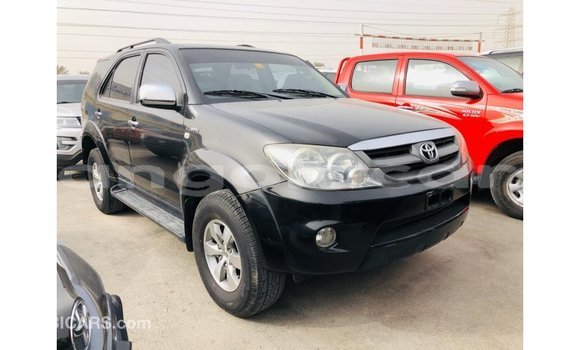 Comprar Importar Toyota Fortuner Preto Carro em Import - Dubai em Bengo Province Comprar Importar Toyota Fortuner Preto Carro em Import - Dubai em Bengo Province