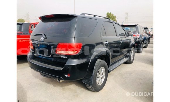 Comprar Importar Toyota Fortuner Preto Carro em Import - Dubai em Bengo Province Comprar Importar Toyota Fortuner Preto Carro em Import - Dubai em Bengo Province