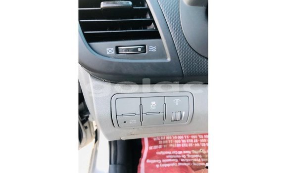 Buy Import Hyundai Accent Other Car in Import - Dubai in Bengo Province Buy Import Hyundai Accent Other Car in Import - Dubai in Bengo Province